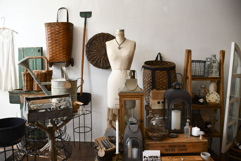 Chestnut Hill Arts and Antiques - Isabella Sparrow